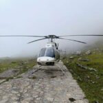 image 3 News Todayz केदारनाथ के पैदल मार्ग में मौसम खराब होने के कारण हेलीकॉप्टर की हुई इमरजेंसी लैंडिंग