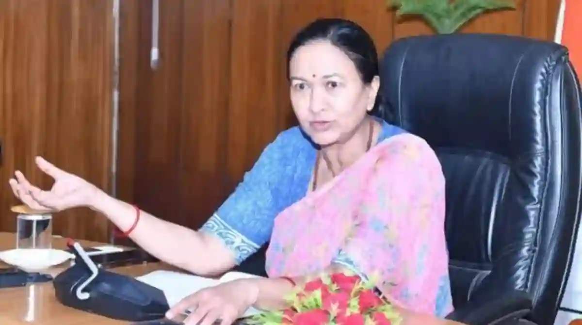 Radha raturi pahadi khabar mama 1 News Todayz उत्तराखंड की पहली महिला मुख्य सचिव बनेंगी राधा रतूड़ी, सीएम धामी ने दी मंजूरी…