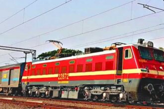 Uttarakhand News From here the journey of electric train starts for three cities including Delhi News Todayz Good news: उत्तराखंड में आज शुरू होगी अमृतसर एक्सप्रेस ट्रेन, जाने पूरी डिटेल्स