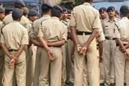 Inspector General of Police Commandant General Kewal Khurana Uttarakhand News Uttarakhand Home Guards Home Guard Headquarters News Todayz Election 2024: उत्तराखंड में मंगलवार शाम सील हो गई ये सीमाएं, पोलिंग पार्टियां भी हुई रवाना…