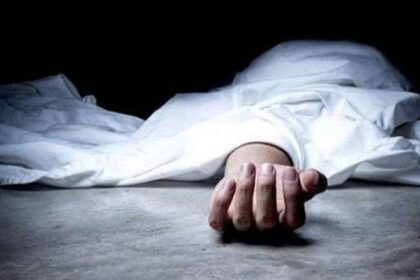 dead body 1668577550 2 News Todayz मानसिक रूप से परेशान युवक ने की आत्महत्या