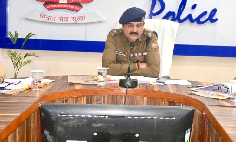 14 1 News Todayz वरिष्ठ पुलिस अधीक्षक देहरादून द्वारा अधीनस्थों के साथ की मासिक अपराध गोष्ठी में थाना ऋषिकेश, रायवाला, पटेलनगर तथा नेहरू कालोनी का बेहतर प्रदर्शन