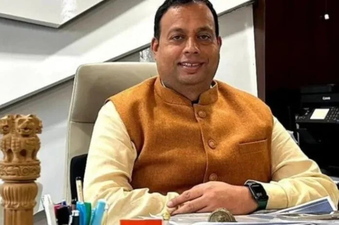IMG 20250503 WA0072 696x462 1 News Todayz हेमन्त द्विवेदी बने बिकेटीसी के अध्यक्ष, ऋषि प्रसाद सती व विजय कपरवाण उपाध्यक्ष पद पर नियुक्त