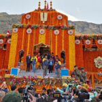 WhatsApp Image 2025 05 04 at 8.11.12 AM News Todayz जयकारों और वैदिक मंत्रोच्चार के बीच खुले श्री बद्रीनाथ धाम के कपाट