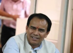 IMG 20250429 WA0045 e1750436638201 300x300 1 News Todayz स्वास्थ्य महकमे में बायोमेट्रिक उपस्थिति अनिवार्य: स्वास्थ्य मंत्री