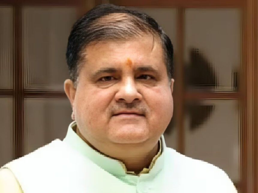uttarakhand new bjp chief 1751357643573 1751357647711 News Todayz महेंद्र भट्ट दूसरी बार बने भाजपा प्रदेशाध्यक्ष