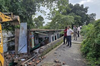 IMG 20250830 WA0018 scaled 1 News Todayz अवैध अतिक्रमण पर थम नहीं रहा जिला प्रशासन का प्रहार, दो स्थानों पर अतिक्रमण ध्वस्त