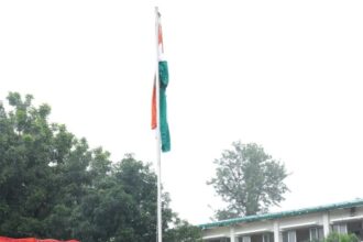 Screenshot 2025 08 23 17 54 37 07 News Todayz स्वतंत्रता दिवस के शुभ अवसर पर मुख्य सचिव नेसचिवालय में किया ध्वजारोहण