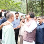 WhatsApp Image 2025 08 08 at 12.31.28 PM News Todayz मुख्यमंत्री की मौजूदगी में आपदा प्रभावित धराली क्षेत्र में राहत और बचाव अभियान युद्धस्तर पर जारी है