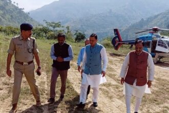 hq720 News Todayz धराली आपदा: मौसम की चुनौतियों के बीच ग्राउंड जीरो पर पहुंचे मुख्यमंत्री