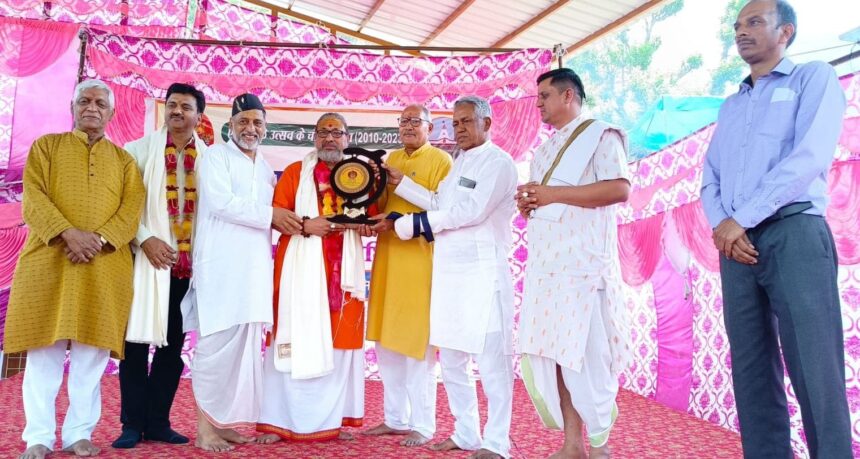 Gramutsav News Todayz भारतीय समाज में ‘प्राइवेसी’ एक अजनबी विचार क्यों है?. देवेंद्र कुमार बुडाकोटी