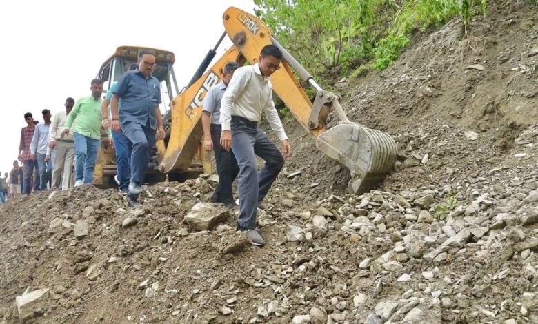 dm sachin bansal 1 780x470 1 News Todayz खेत, खलियान, निजी भवन, का अधिकाधिक मुआवजा बट जाए आज रात तक: डीएम