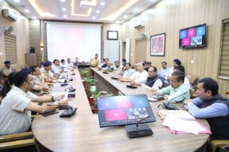 WhatsApp Image 2025 10 08 at 4.34.59 PM 1 News Todayz भीड़-भाड़ वाले बाजारों में पटाखा बिक्री पर पूर्ण प्रतिबंध: पलटन बाजार, मोती बाजार समेत 10 से अधिक क्षेत्र प्रतिबंधित।