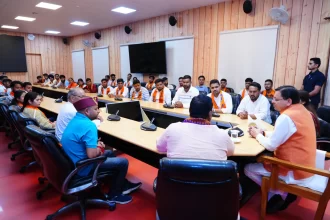 cm dhami abvp winners meeting uttarakhand scaled 1 News Todayz ABVP की जीत पर मुख्यमंत्री धामी ने दी शुभकामनाएं: ‘आपकी सक्रिय भागीदारी से समाज में आएगा सकारात्मक बदलाव
