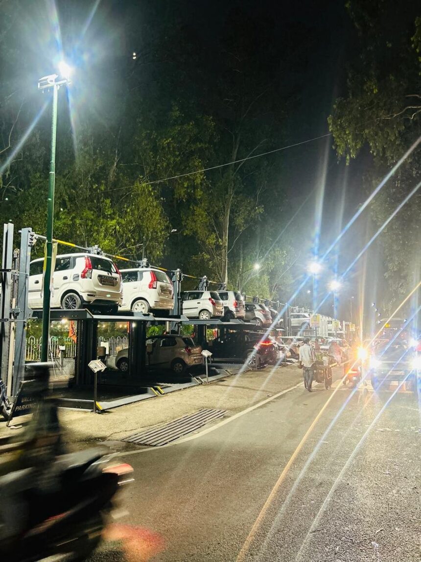 ea24a5e1 158d 4d01 ac73 adce2a60badd News Todayz डीएम सविन बंसल की पहल: कम जगह में अधिक पार्किंग, शहर की यातायात समस्या का होगा समाधान