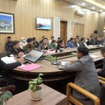 WhatsApp Image 2026 01 15 at 4.12.42 PM News Todayz गणतंत्र दिवस समारोह की तैयारियों को लेकर ऋषिपर्णा सभागार कलेक्ट्रेट डीएम ने ली महत्वपूर्ण बैठक 