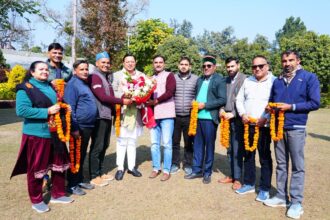 WhatsApp Image 2026 01 16 at 1.47.21 PM News Todayz उपनल कर्मचारी संघ ने की मुख्यमंत्री धामी से भेंट, ‘समान कार्य–समान वेतन’ संबंधी कैबिनेट के निर्णय के लिए किया आभार व्यक्त