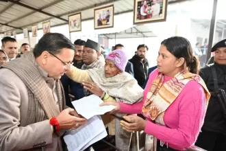 169c21a8f2b7ea3c89162be2a4afc139 News Todayz प्रशासनिक मुस्तैदी: दो जिलों के कलेक्टर्स और एसएसपी के साथ सीएम का खटीमा दौरा