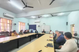 6be9ea8d5622a740b7122817d53b1029 News Todayz समितियों को मिला समयबद्ध कार्य का निर्देश, सीडीएस के स्वागत के लिए सज रहा है गढ़वाल विश्वविद्यालय