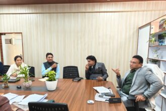 WhatsApp Image 2026 01 28 at 6.48.56 PM News Todayz सचिव आवास डॉ आर राजेश कुमार ने की राज्य स्तर पर योजनाओं की सघन समीक्षा