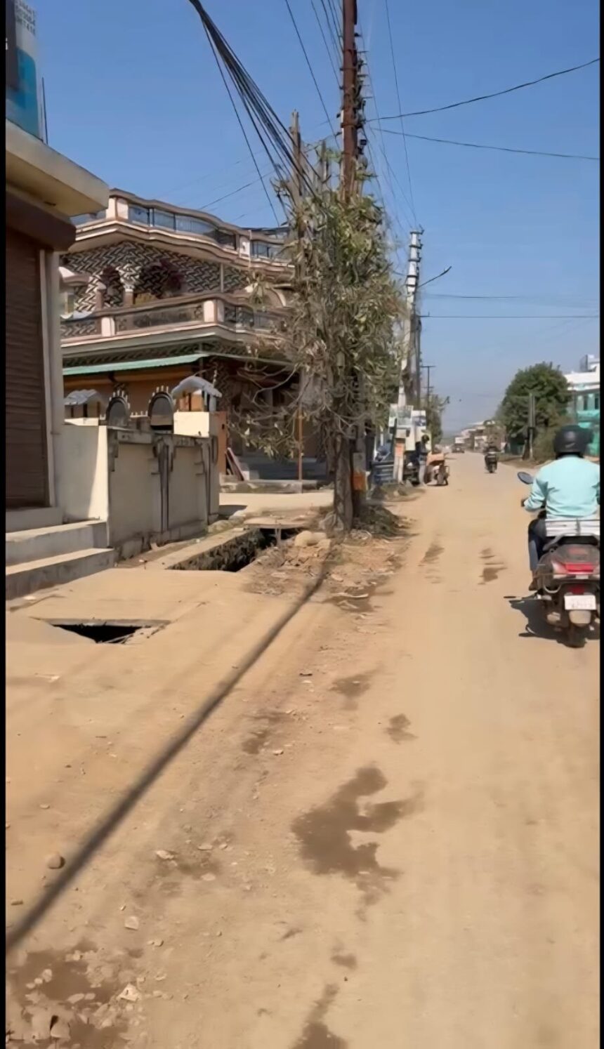 WhatsApp Image 2026 02 08 at 4.24.20 PM News Todayz एक्शन में जिला प्रशासन: क्यूआरटी (QRT) ने लिया शिकायतों का संज्ञान, निर्माण और सफाई कार्यों की होगी सख्त निगरानी