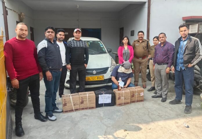 d 2 5 News Todayz अवैध अंग्रेजी शराब की पांच पेटियों के साथ शातिर गिरफ्तार