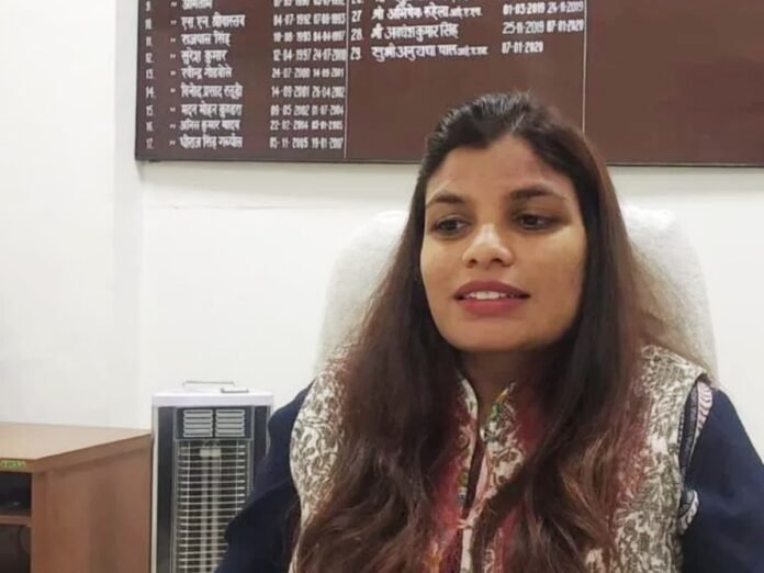 d 5 3 News Todayz होटल में छापेमारी कर हरियाणा मार्का शराब पकड़ी