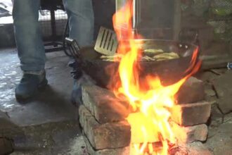 d 1 15 News Todayz गैस की किल्लतः होटल- ढावे वाले लकड़ी के चुल्हांे से चला रहे काम,दुकानदारी भी हुई आधी