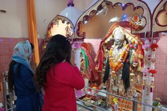 d 1 9 News Todayz नवरात्रि पर मंदिरों में उमड़े श्रद्धालु