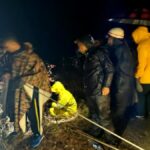 d 2 10 News Todayz देर रात खाई में गिरी कार,एक की मौत,दो की हालत गंभीर