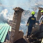 d 2 14 News Todayz भीषण अग्निकांड में छह भवन सहित अन्न भंडार जलकर राख