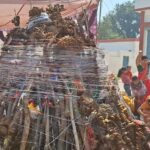 d 2 News Todayz महिलाओं ने हालिका दहन से पहले किया पूजन