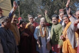 d 3 scaled 1 News Todayz शिवभक्तों ने खेली भस्म की होली, जयकारों से गूंजा मंदिर परिसर