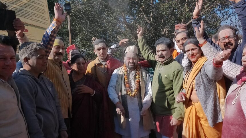 d 3 scaled 1 News Todayz शिवभक्तों ने खेली भस्म की होली, जयकारों से गूंजा मंदिर परिसर