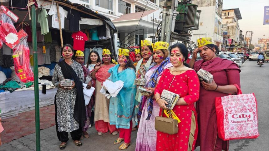 d 4 1 News Todayz निजी फाउंडेशन ने किन्नर समाज के साथ किया होली मिलन कार्यक्रम