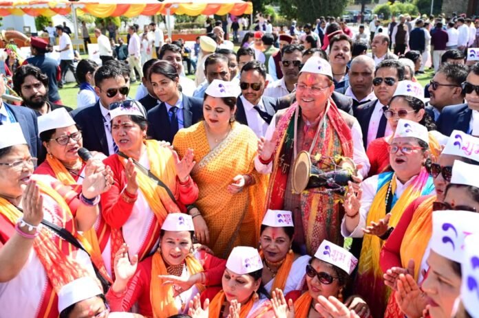 d 5 News Todayz मुख्यमंत्री आवास में पारंपरिक उल्लास के साथ आयोजित हुआ होली मिलन समारोह