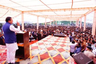 WhatsApp Image 2026 04 11 at 1.12.01 PM News Todayz सीएम धामी ने डीएवी पीजी कॉलेज छात्रसंघ समारोह में किया प्रतिभाग