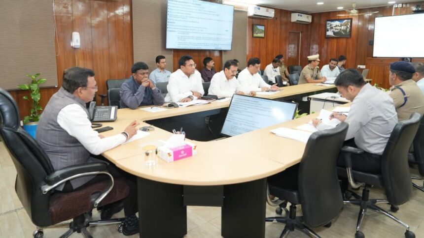 WhatsApp Image 2026 04 17 at 8.17.56 PM News Todayz यातायात संतुलन को लेकर मुख्य सचिव ने ली मोबिलिटी प्लान की बैठक