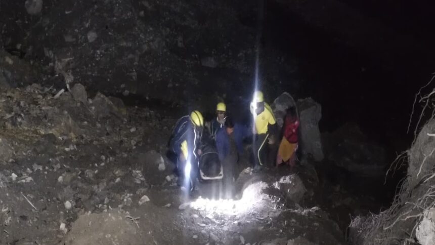 d 1 1 News Todayz खाई में गिरने से व्यक्ति की मौत