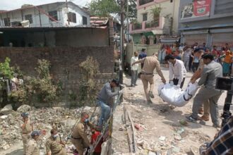 d 4 News Todayz चूना भटृा क्षेत्र में अज्ञात शव मिलने से सनसनी