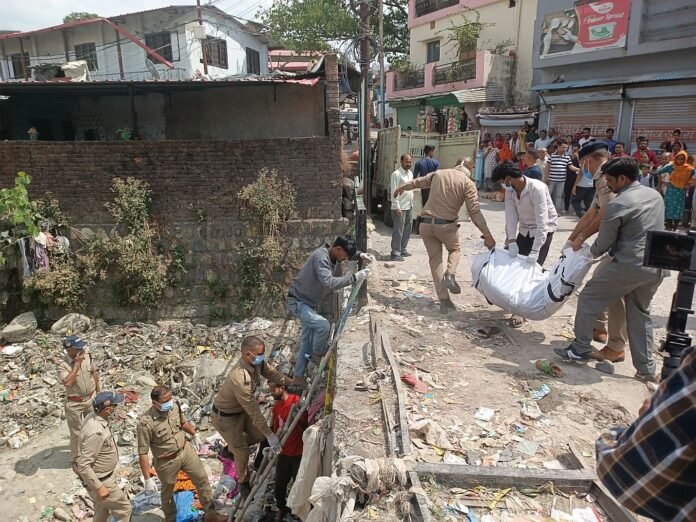 d 4 News Todayz चूना भटृा क्षेत्र में अज्ञात शव मिलने से सनसनी