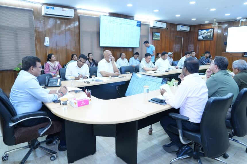 WhatsApp Image 2026 05 26 at 6.51.03 PM News Todayz मुख्य सचिव आनंद बर्द्धन की अध्यक्षता में महिला एवं बाल विकास विभाग की महत्वपूर्ण समीक्षा बैठक