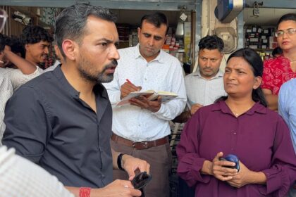 WhatsApp Image 2026 06 04 at 5.49.33 PM News Todayz कार्यों की धीमी प्रगति पर डीएम सख्त, अधीक्षण अभियंता यूपीसील का रोका वेतन