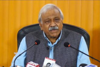 WhatsApp Image 2026 08 24 at 4.15.48 PM News Todayz उत्तराखण्ड के वास्तविक एवं सतत विकास के लिए राज्य के गांवों तक अवसंरचना एवं गुणवत्तापूर्ण सेवाओं की पहुंच सुनिश्चित करना आवश्यक: दिनेेश अग्रवाल