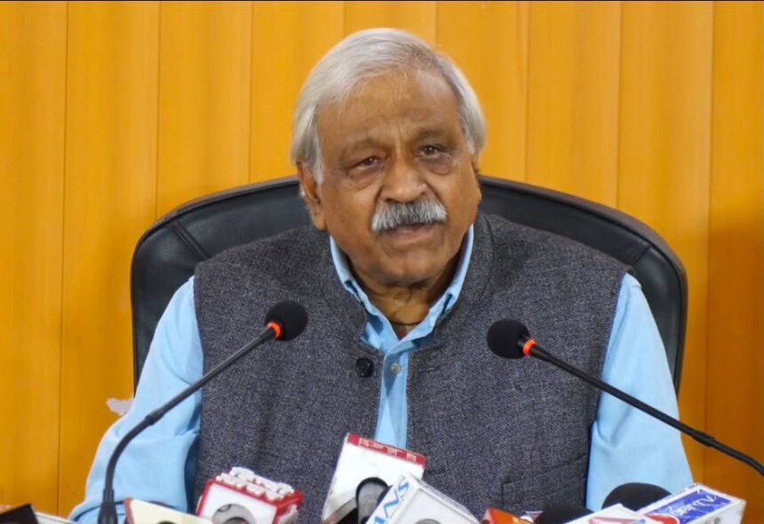 WhatsApp Image 2026 08 24 at 4.15.48 PM News Todayz उत्तराखण्ड के वास्तविक एवं सतत विकास के लिए राज्य के गांवों तक अवसंरचना एवं गुणवत्तापूर्ण सेवाओं की पहुंच सुनिश्चित करना आवश्यक: दिनेेश अग्रवाल