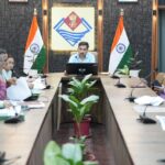 15 t News Todayz जल जीवन मिशन की लंबित योजनाओं को सर्वोच्च प्राथमिकता से पूरा करेंः डीएम