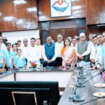 17 a News Todayz देवप्रयाग विधानसभा क्षेत्र के टॉपर विद्यार्थियों ने मुख्य सचिव से की मुलाकात