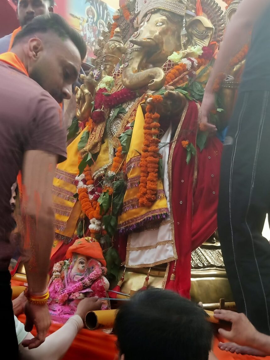 20 c News Todayz 250 किलो पीतल की प्रतिमा का हरिद्वार में हुआ सांकेतिक विसर्जन