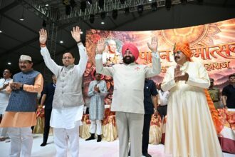 21 m News Todayz सीएम धामी शामिल हुए कैबिनेट मंत्री सतपाल महाराज के जन्मदिवस समारोह में