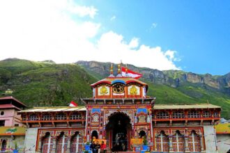 Badrinath Dham News Todayz बद्रीनाथ में बना आस्था का नया कीर्तिमान, यात्री संख्या के सभी पुराने रिकॉर्ड टूटे